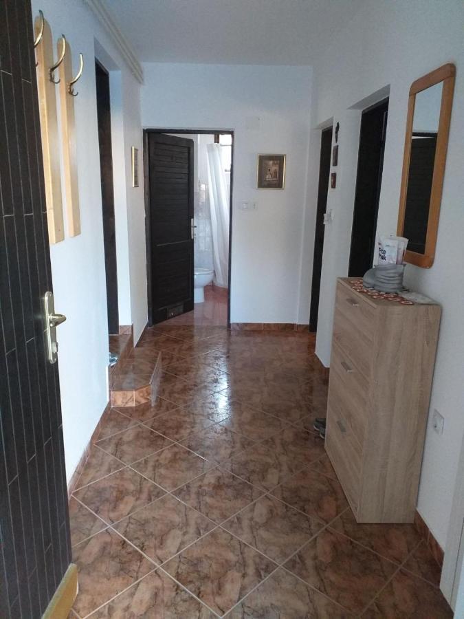 Villa Kadinela, 200M From Kamenjak, Huge Quiet Garden With Barbecue, 2 New Kitchens Premantura Exterior photo